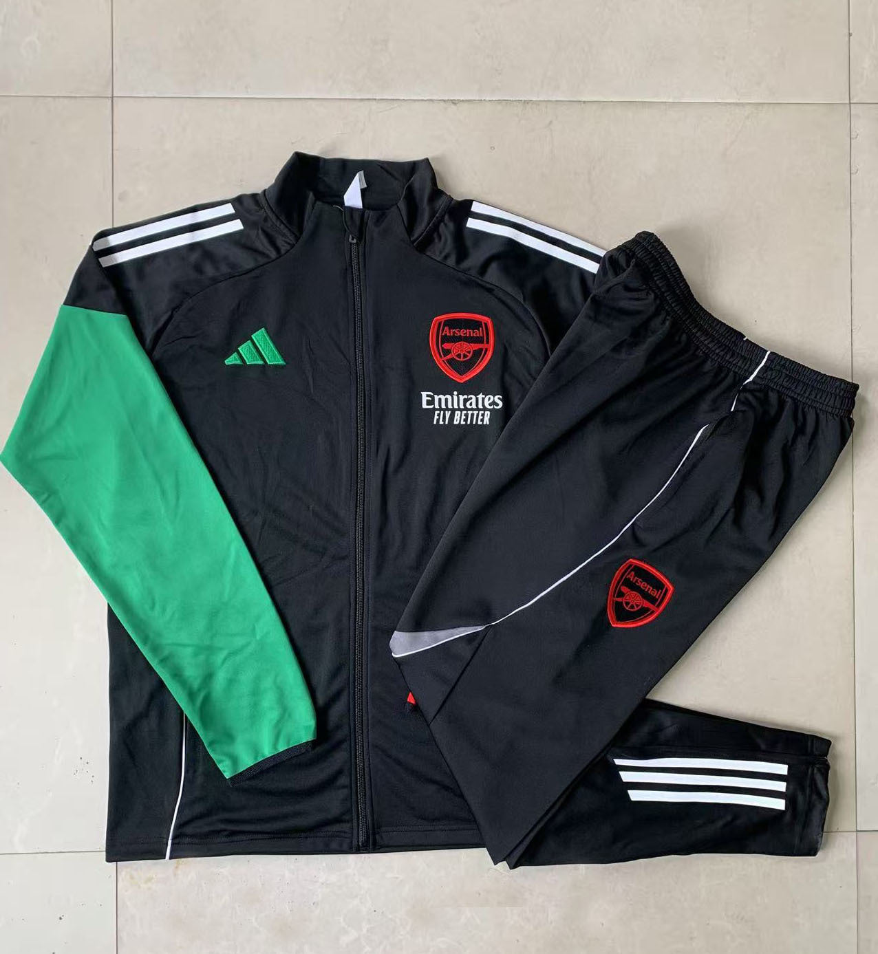 PANTALONES + SUDADERA ARSENAL II 25/26