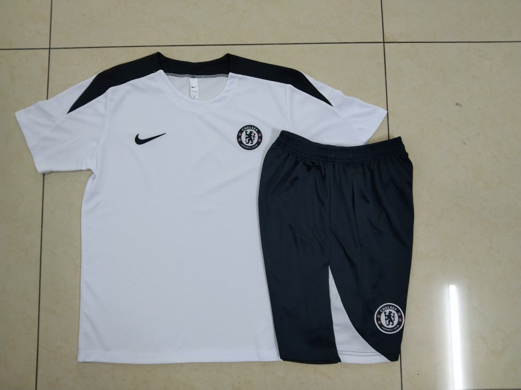CAMISETA + PANTALONES CHELSEA III 25/26