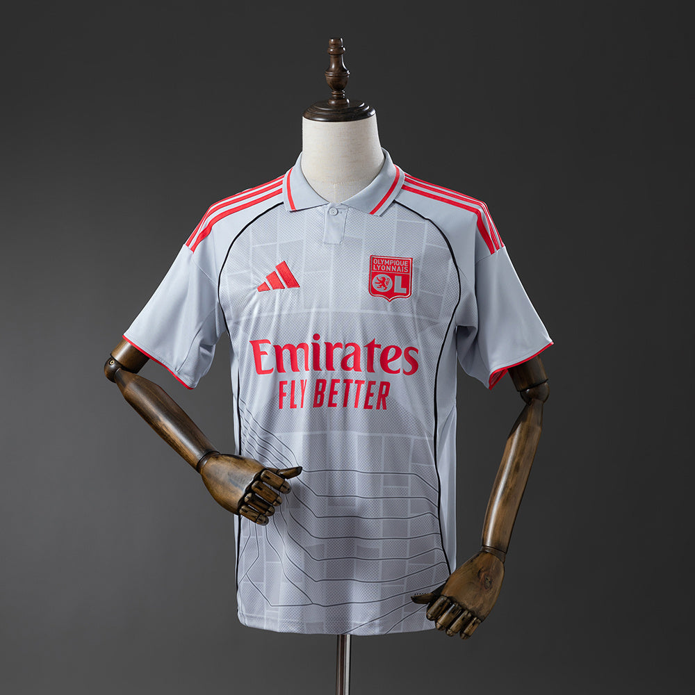 LYON III 25/26 HOMBRE