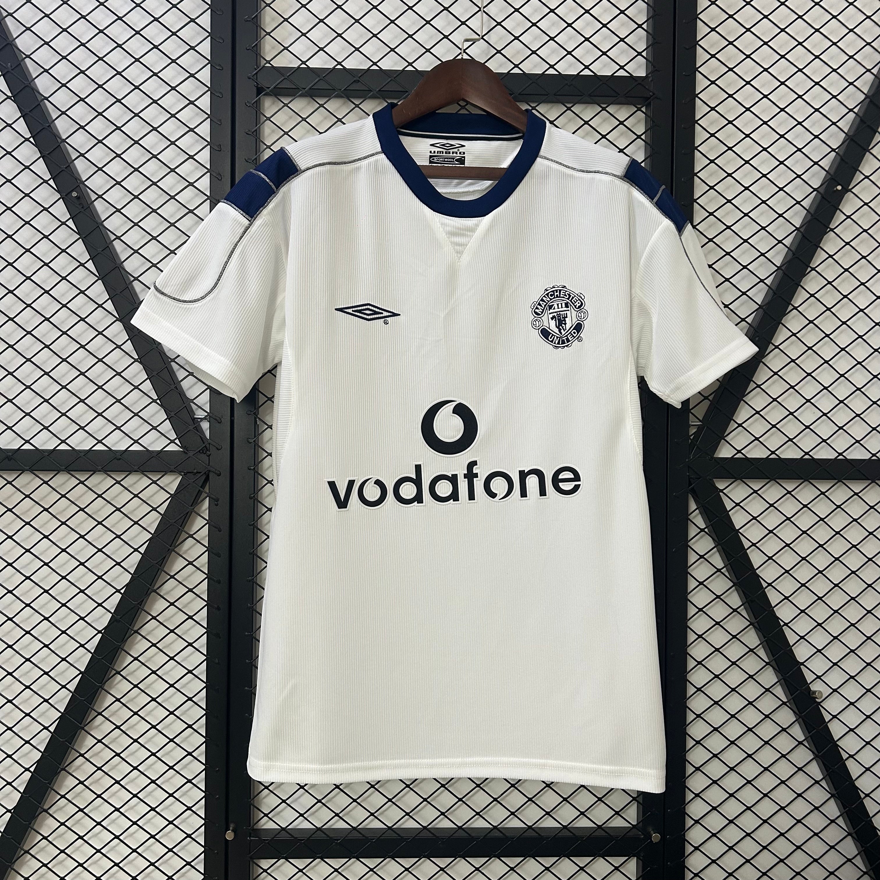 MANCHESTER UNITED II 00/01 HOMBRE (RETRO)