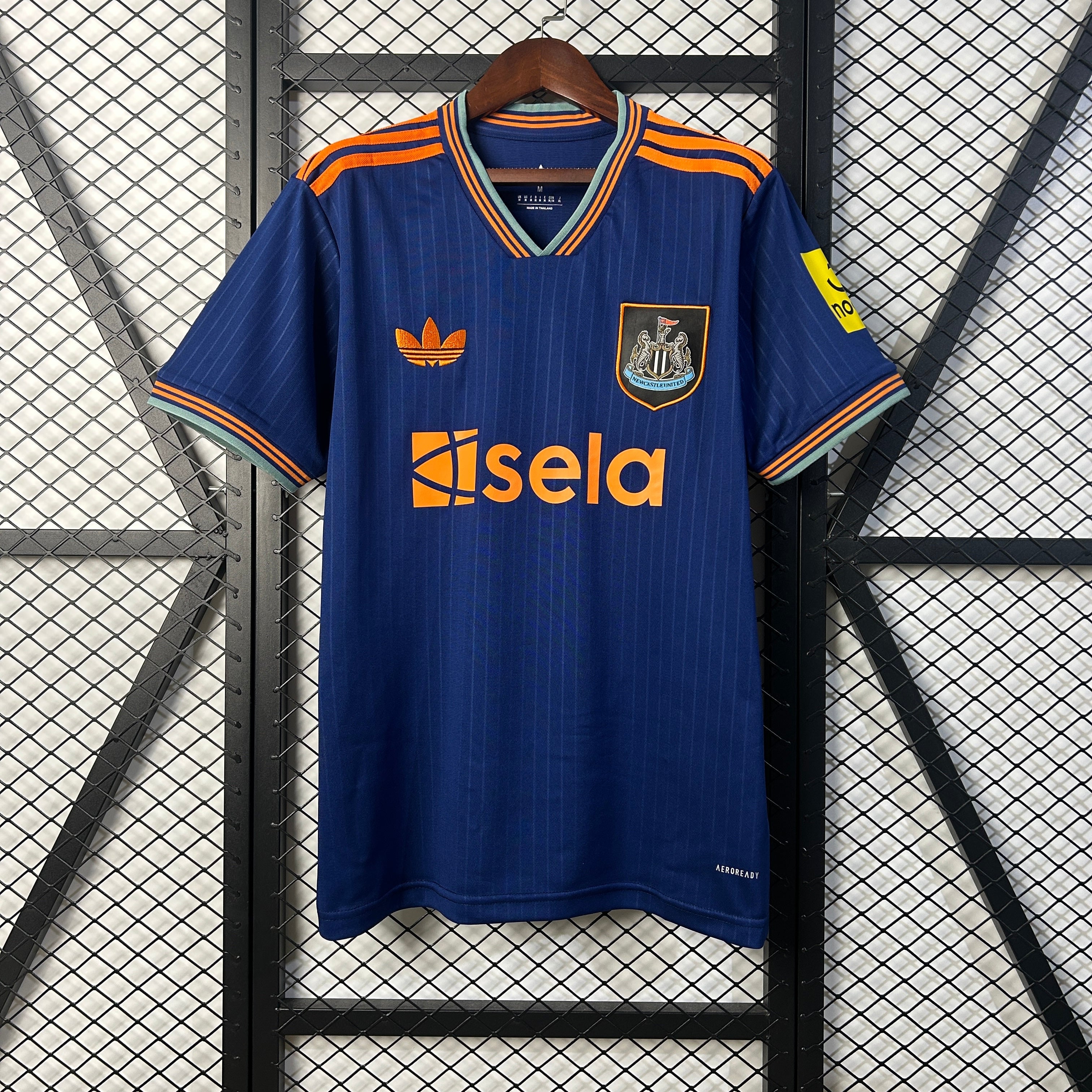 NEWCASTLE II 25/26 HOMBRE