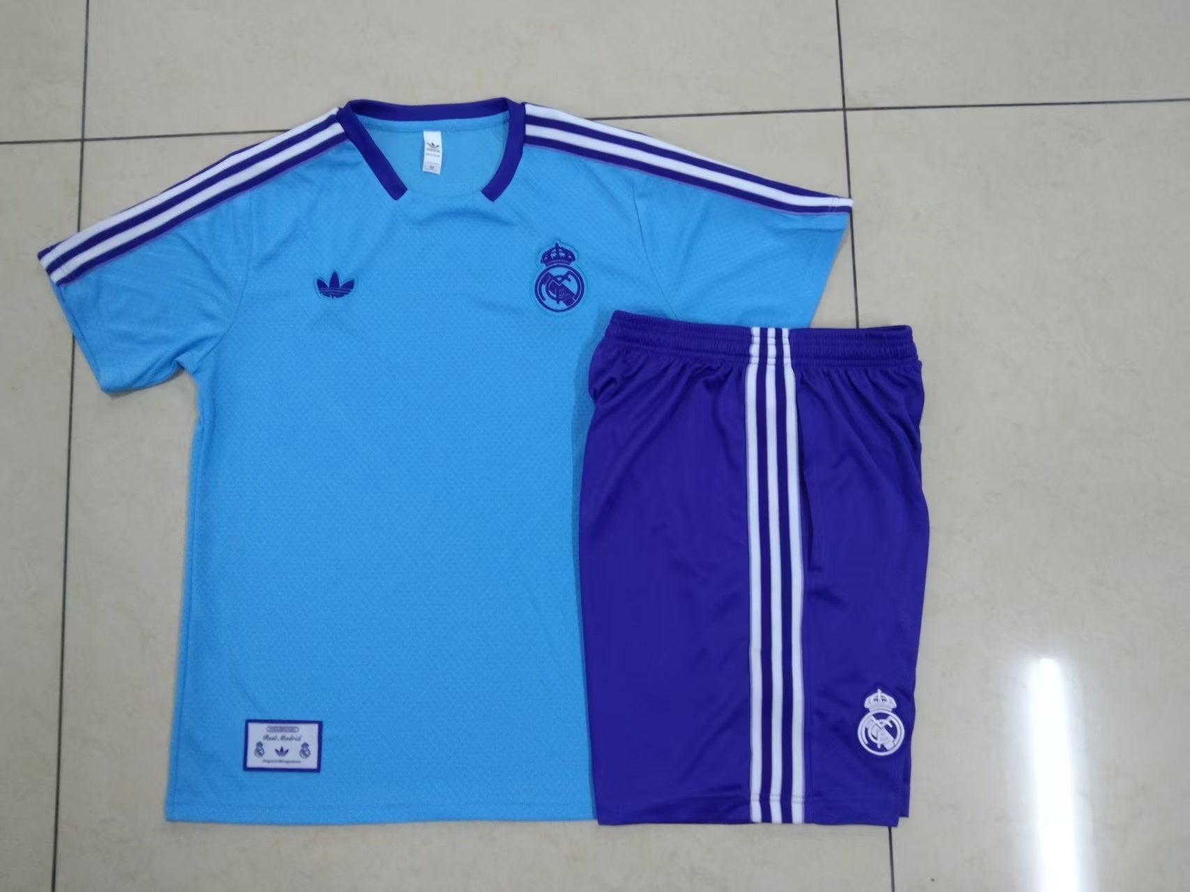 CAMISETA + PANTALONES REAL MADRID XVIII 25/26