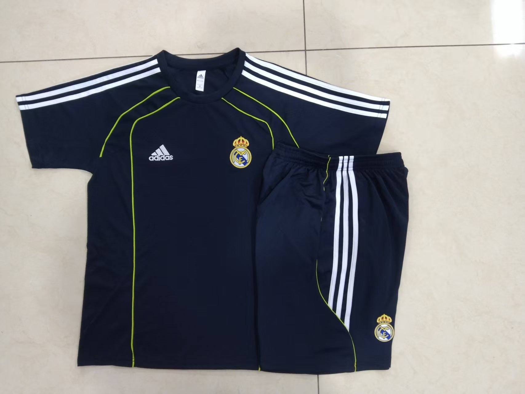 CAMISETA + PANTALONES REAL MADRID XIII 25/26