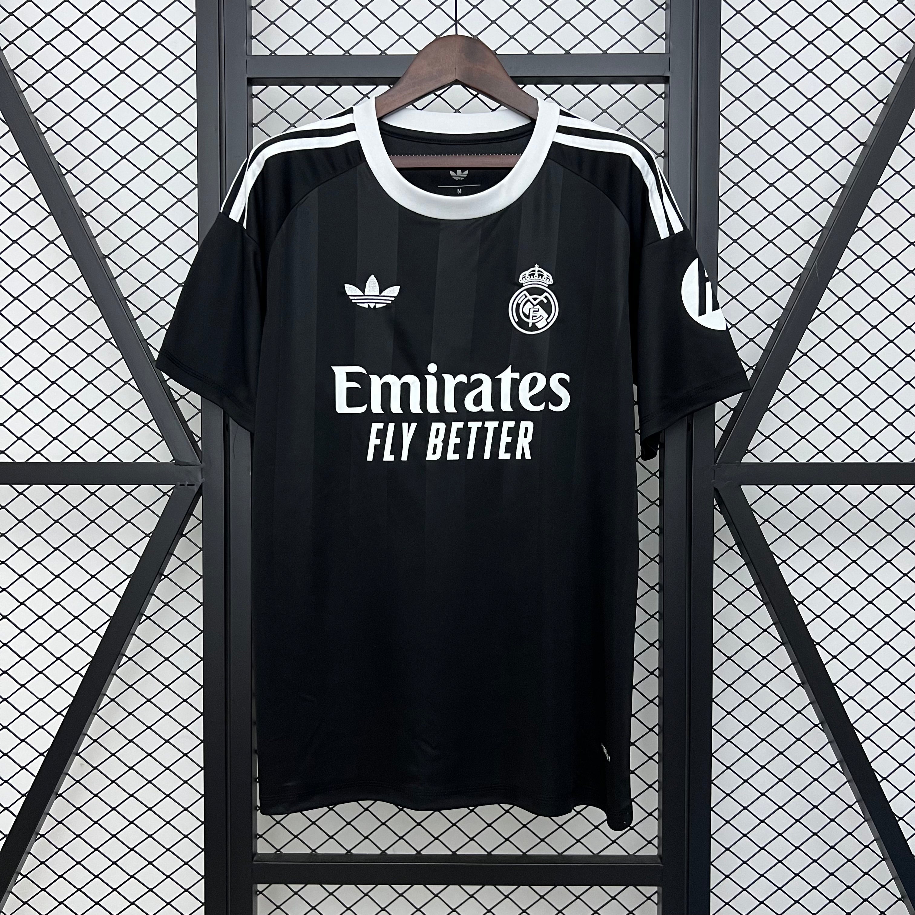 REAL MADRID EDICIÓN ESPECIAL XVII 25/26 HOMBRE