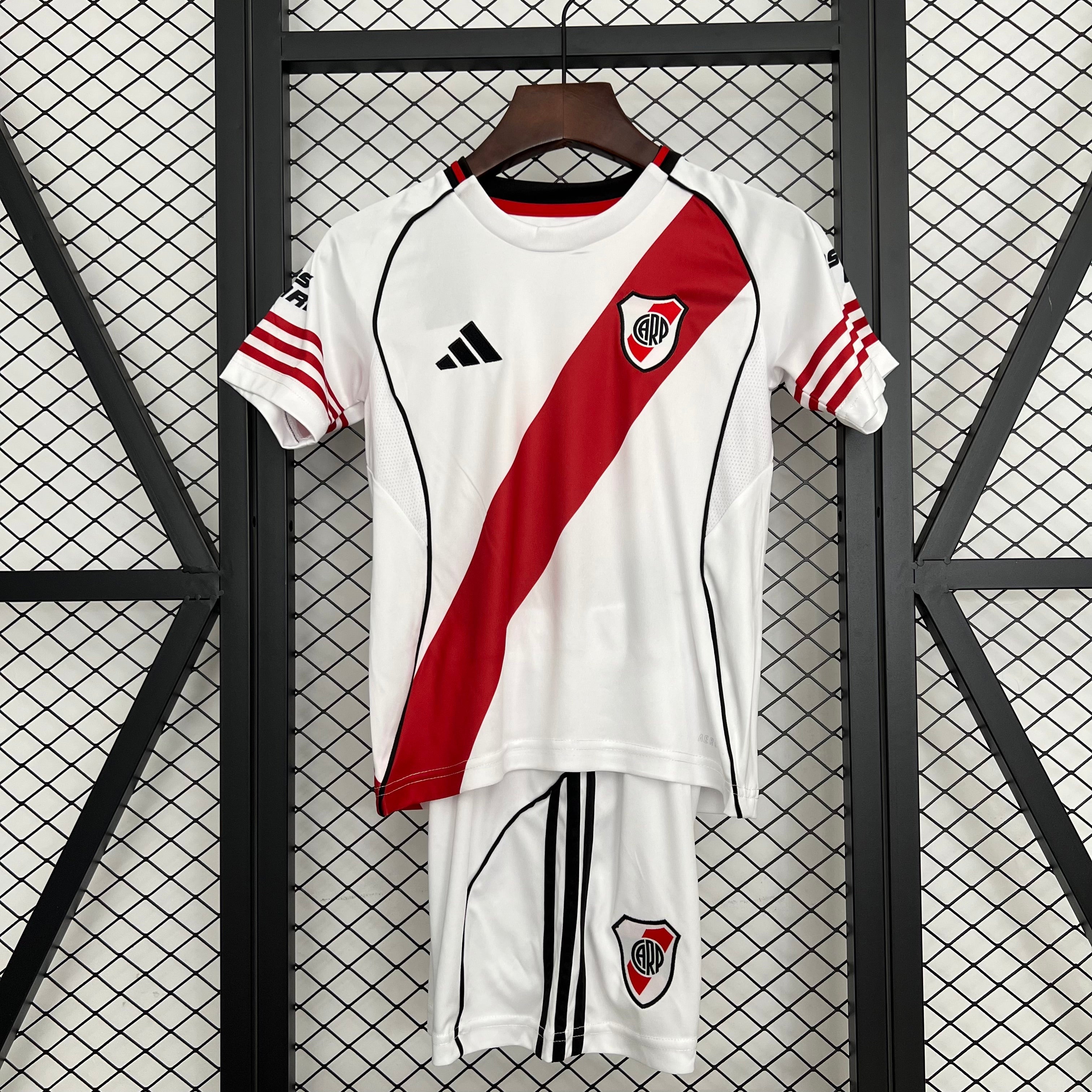 RIVER PLATE I 25/26 CONJUNTO INFANTIL